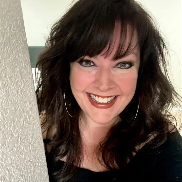 About DeeDee 1 DD pic